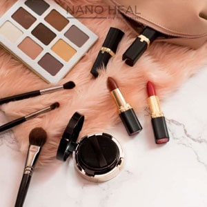 Harmful-chemicals-in-cosmetic-products-and-natural-alternatives-min